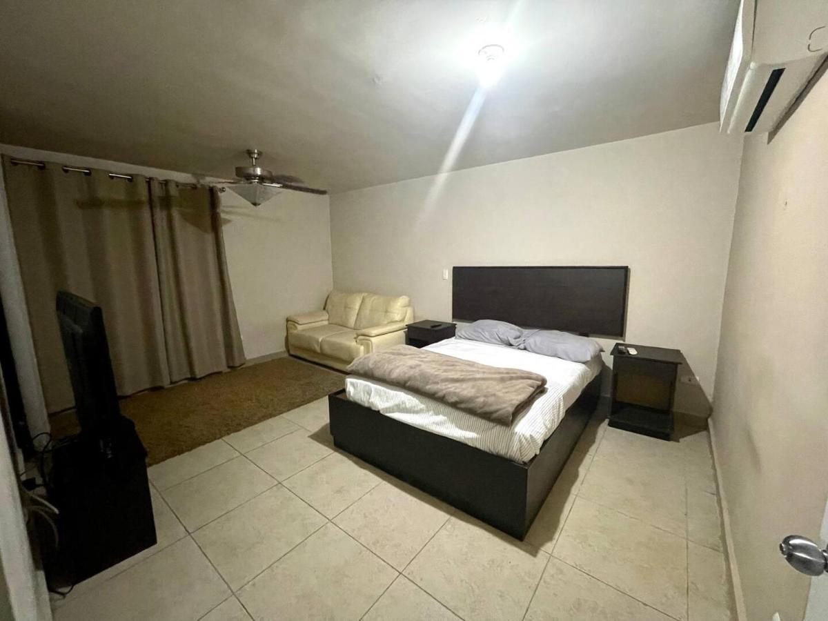 Altabrisa Residencial Villa Monterrey Kültér fotó